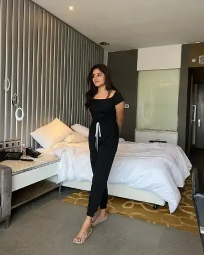Call Girls Vaishali Cash On Delivery